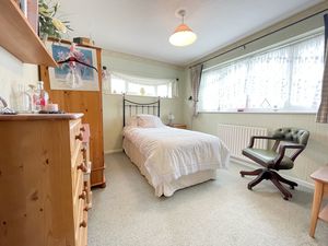 FINCH DRIVE- click for photo gallery